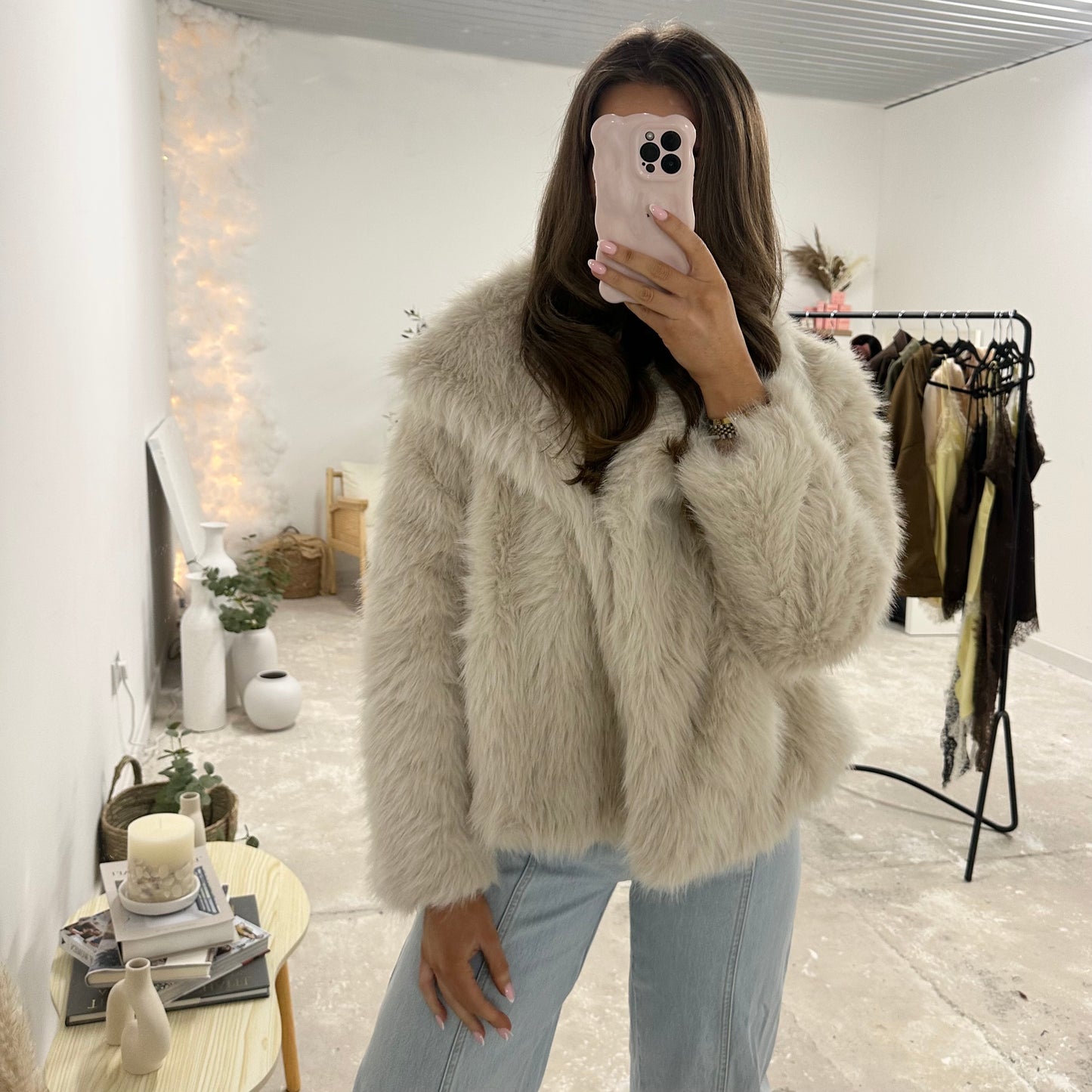 MILACCOLLECTION Ava Cream Faux Fur Coat