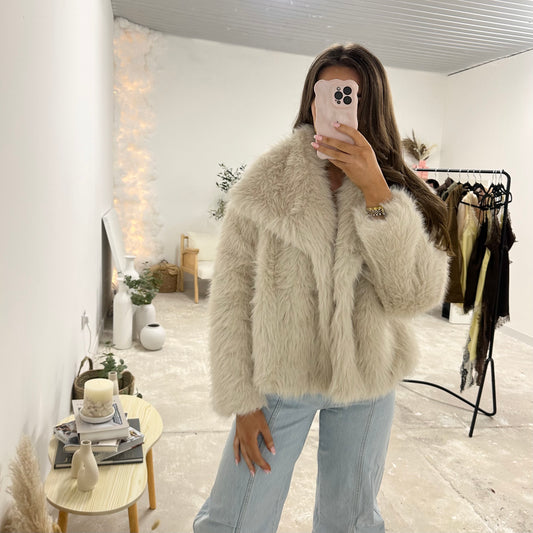 MILACCOLLECTION Ava Cream Faux Fur Coat